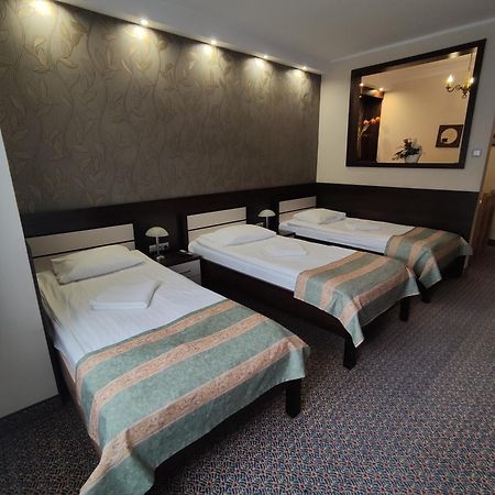 Hotel Atena Слупск Екстериор снимка