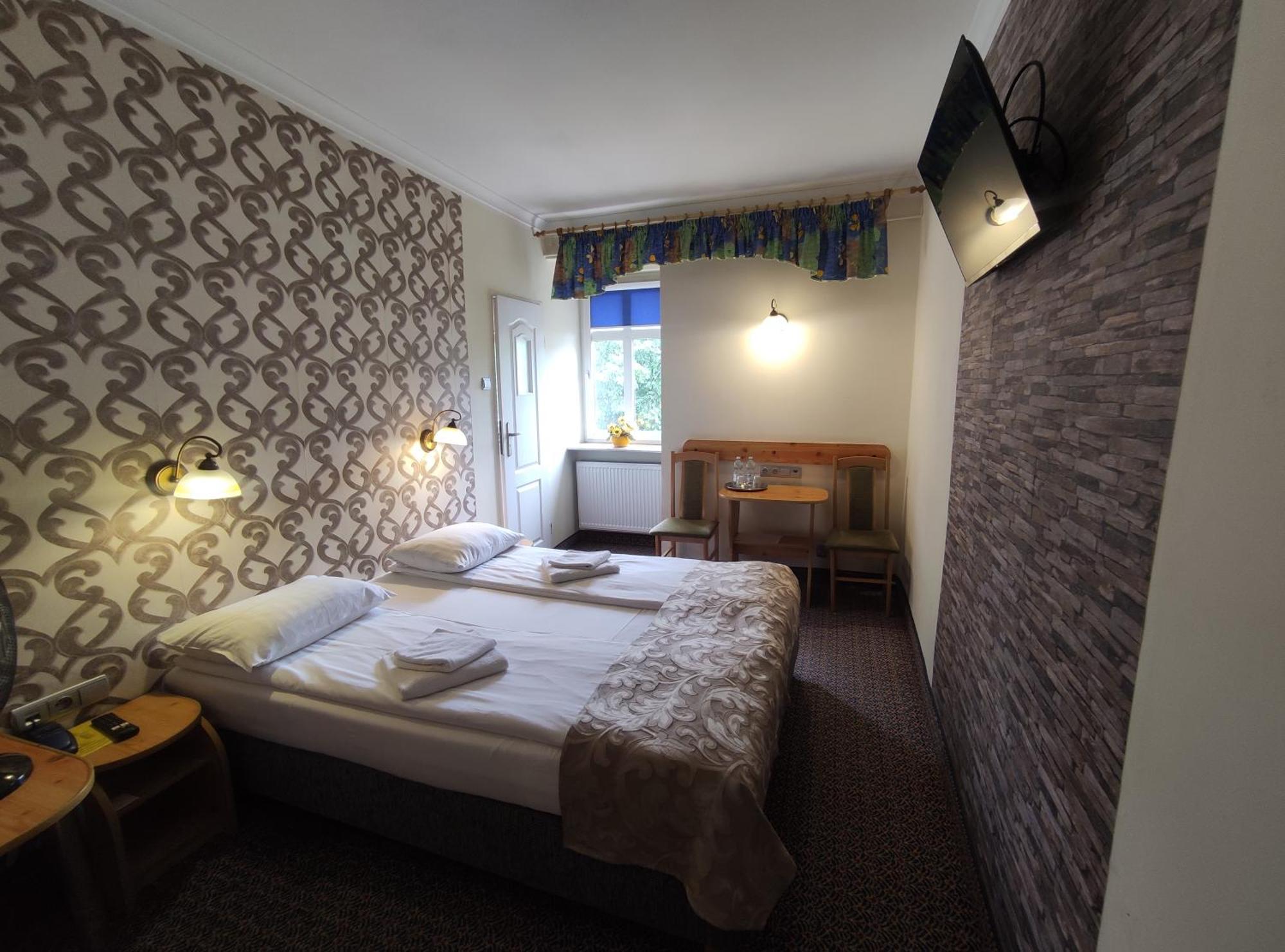 Hotel Atena Слупск Екстериор снимка