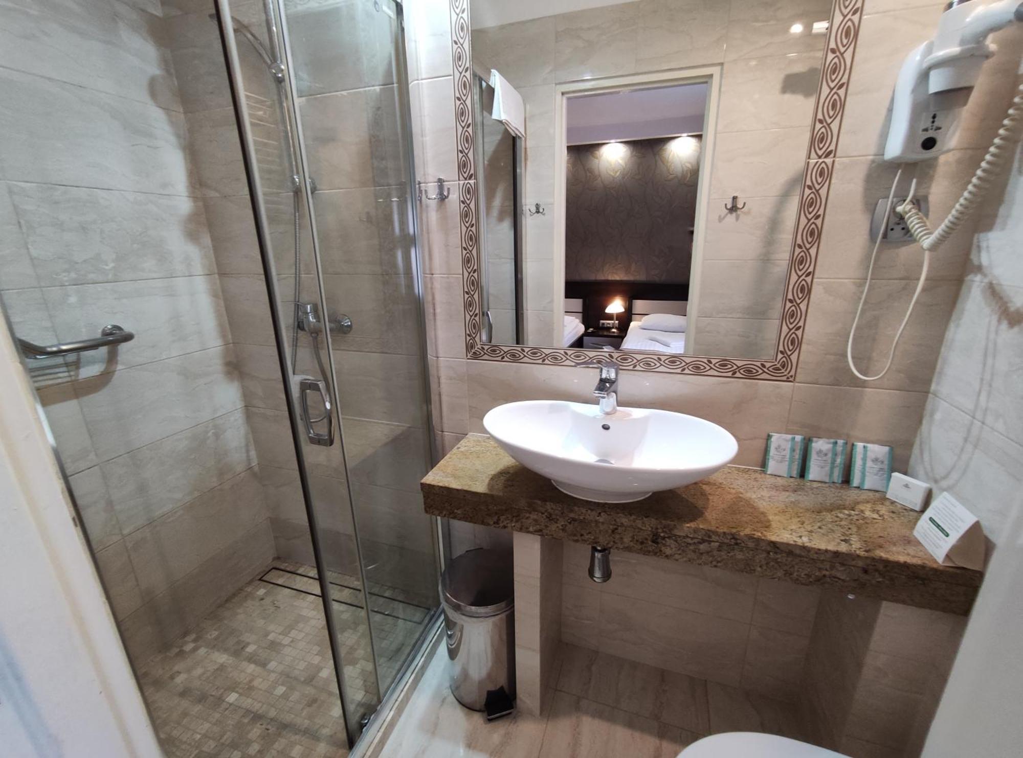 Hotel Atena Слупск Екстериор снимка