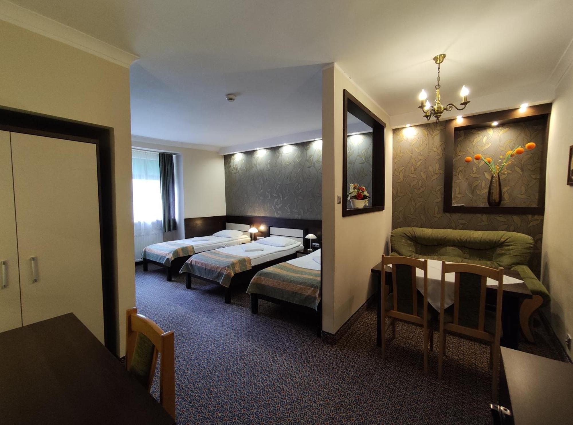 Hotel Atena Слупск Екстериор снимка